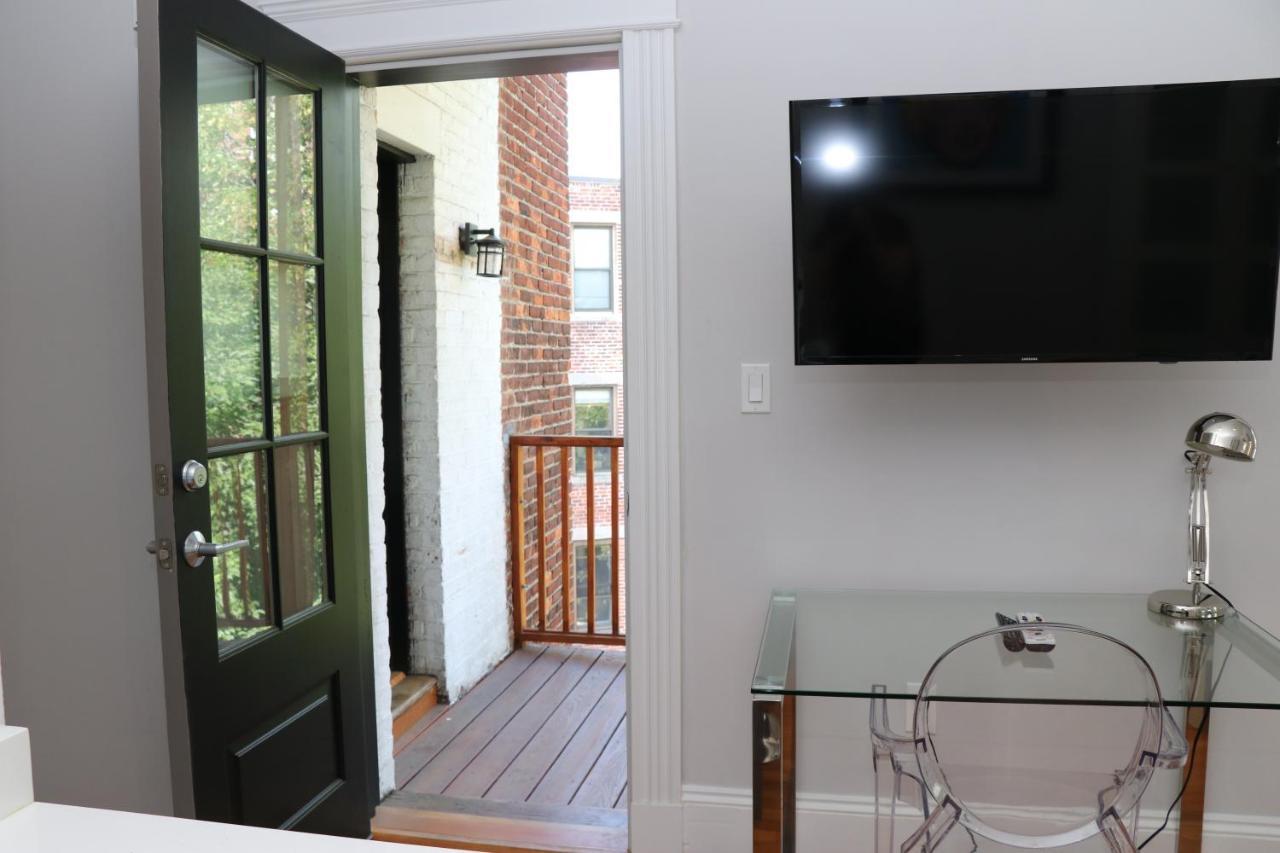A Stylish Stay W/ A Queen Bed, Heated Floors.. #34 Brookline Ngoại thất bức ảnh