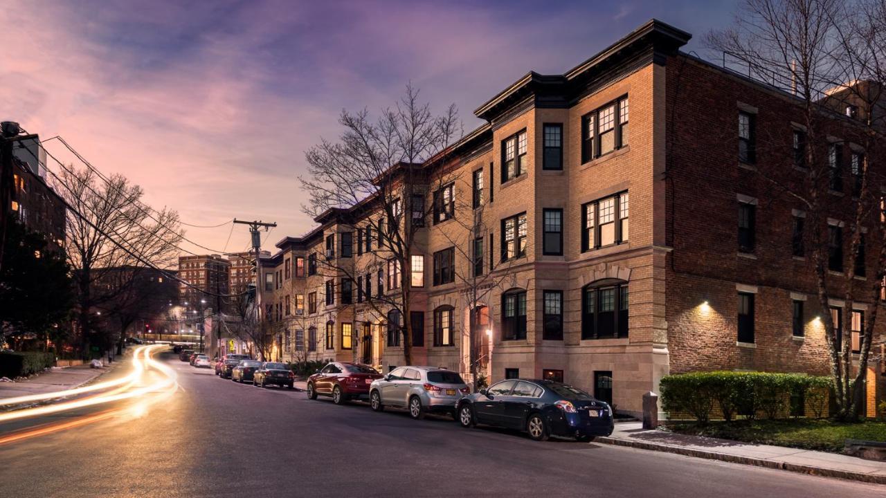 A Stylish Stay W/ A Queen Bed, Heated Floors.. #34 Brookline Ngoại thất bức ảnh